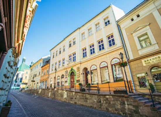 slovakia/banska-bystrica-region/landmark/divna-pani-luxury-gallery-rooms
