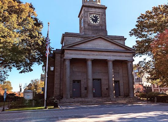 massachusetts/quincy/landmark/the-galleria-at-presidents-place