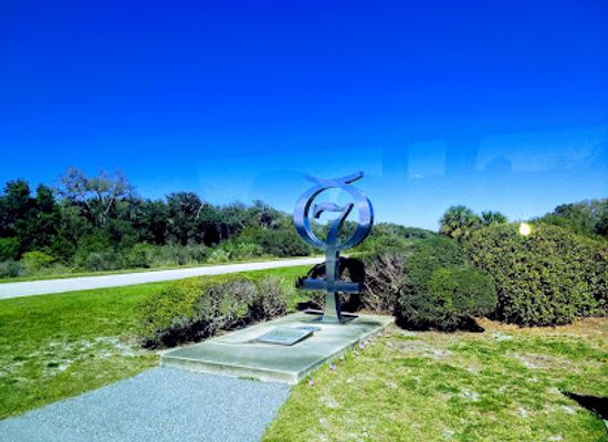 florida/cape-canaveral/landmark/mercury-7-monument
