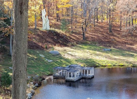 connecticut/housatonic-valley/landmark/the-glass-house-national-trust-for-historic-preservation