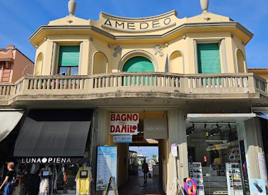 italy/versilia/landmark/bagno-amedea-viareggio