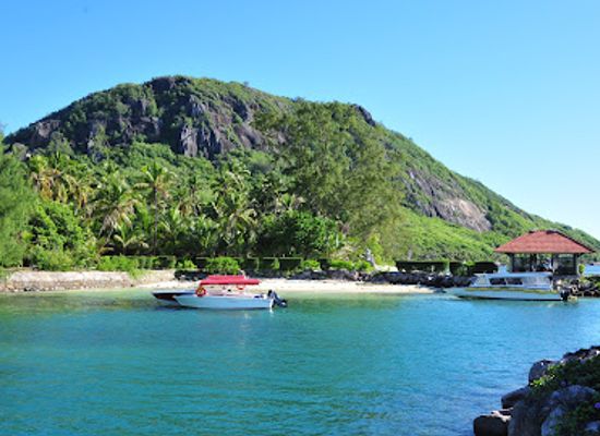 seychelles/ile-au-cerf/landmark/sainte-anne-island