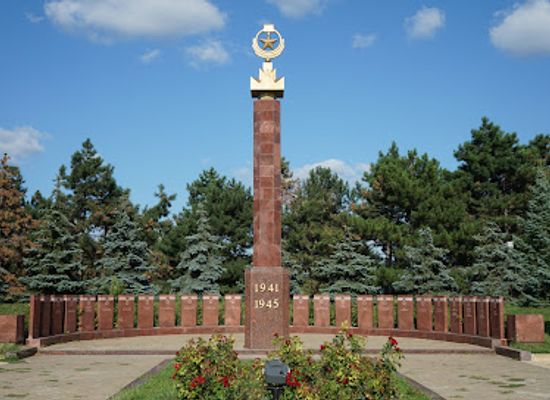 moldova/balti/landmark/eternity-memorial-complex