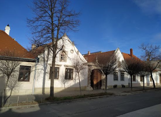 hungary/sopron-region/landmark/ket-mor-haz
