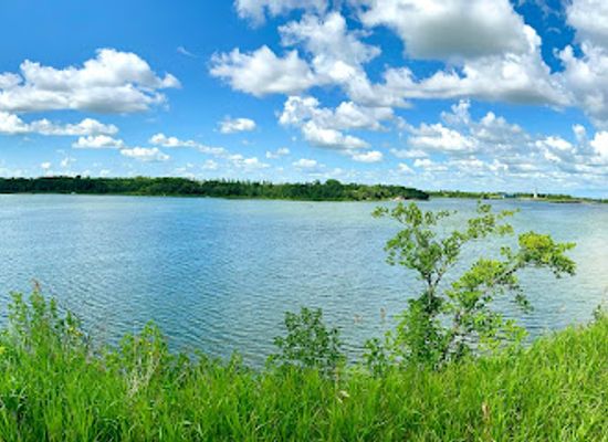 canada/pembina-valley/landmark/lake-minnewasta
