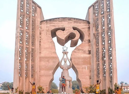 togo/maritime-region/landmark/monument-de-l-independance