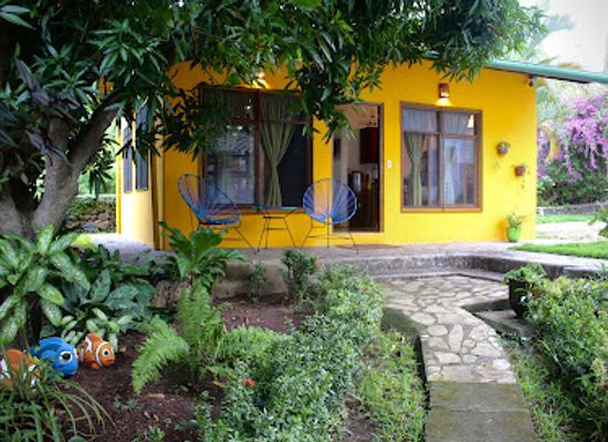 nicaragua/apoyo-lagoon/landmark/casa-unica