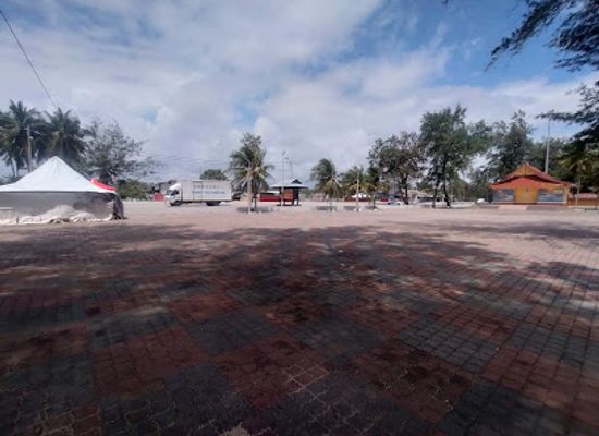 malaysia/kuala-terengganu/landmark/kelulut-beach