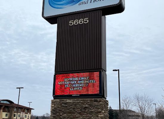 michigan/mount-pleasant/landmark/soaring-eagle-waterpark-and-hotel