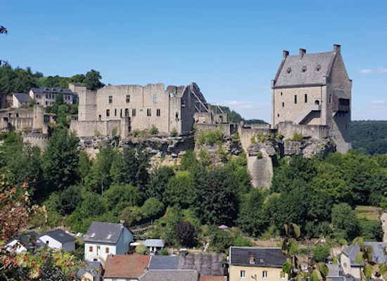 luxembourg/upper-moselle-nature-park/landmark/larochette-castle