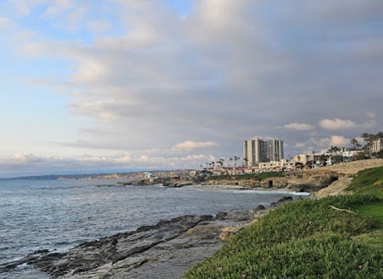 california/san-diego/la-jolla/landmark/lifeguard-la-jolla-cove