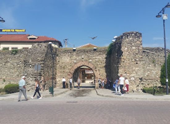 albania/dibra/landmark/elbasan-castle