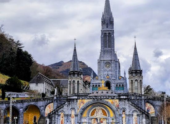 france/lourdes/landmark/basilica-of-the-immaculate-conception