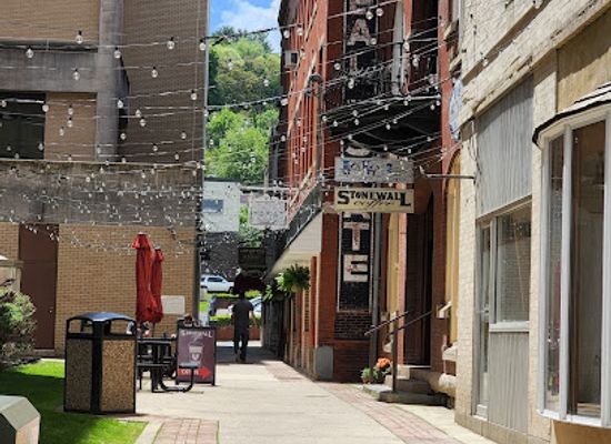 west-virginia/clarksburg/landmark/stonewall-coffee-clarksburg-wv