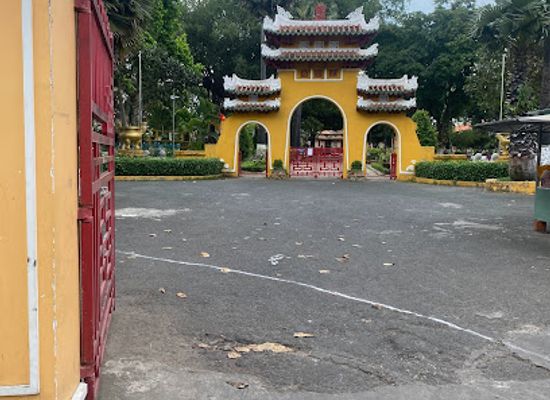 vietnam/ho-chi-minh-city/binh-thanh-district/landmark/di-tich-cong-thanh-gia-dinh