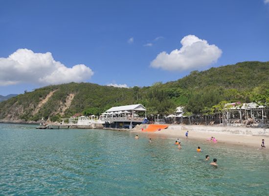 vietnam/nha-trang/landmark/bai-tranh-beach