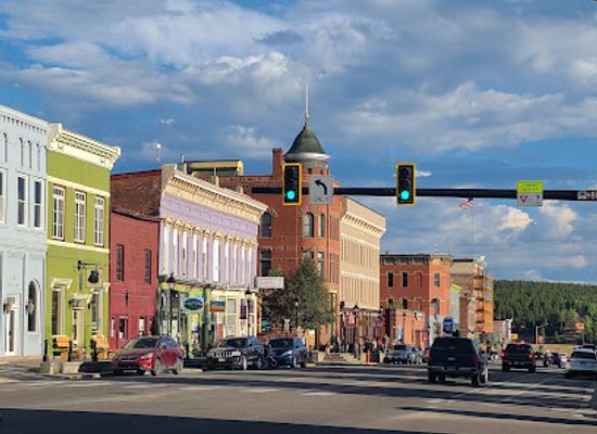 colorado/leadville/landmark/treeline-kitchen