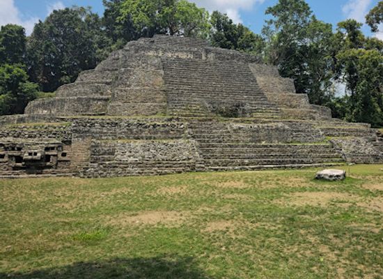 belize/cayo-district/landmark/lamanai-archaeological-reserve