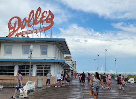 delaware/rehoboth-beach/landmark/dolle-s-candyland