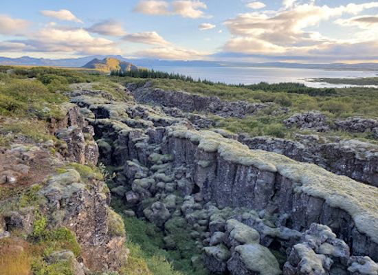 iceland/golden-circle/landmark/hrafnagja-observation-deck