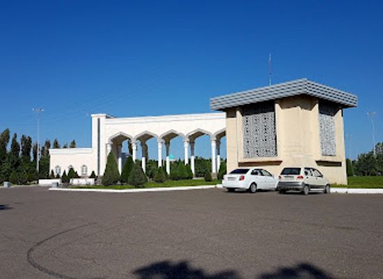 uzbekistan/angren/landmark/alisher-navoi-monument