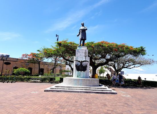 panama/atlantic-coast/landmark/france-square