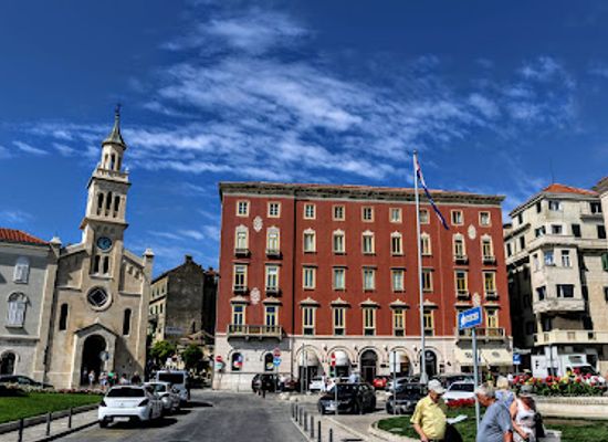 croatia/trogir/landmark/portal-day-tours