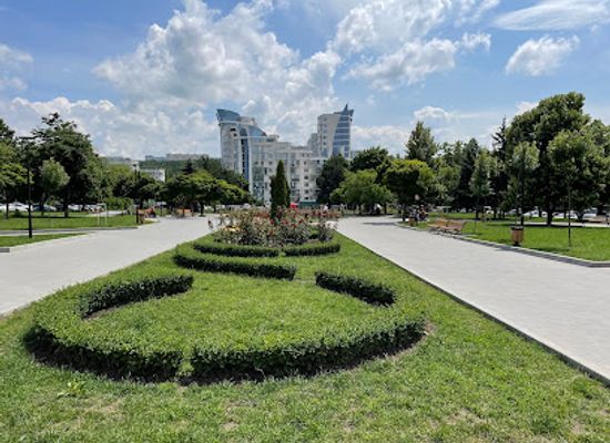 moldova/chisinau-county/landmark/eroii-patriei-park