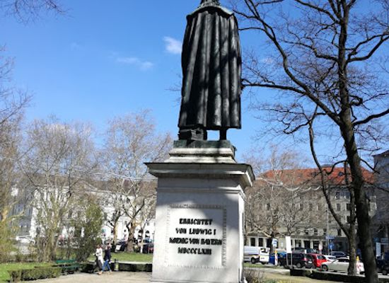 germany/munich/landmark/friedrich-schiller-monument