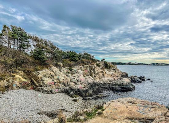 rhode-island/east-bay/landmark/fort-wetherill-state-park