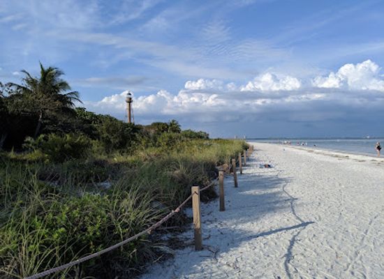 florida/fort-myers/sanibel-island/landmark/lighthouse-beach-park