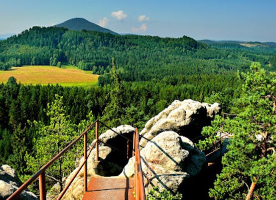 czechia/elbe-sandstone-mountains/landmark/saunstejn-schauenstein-castle