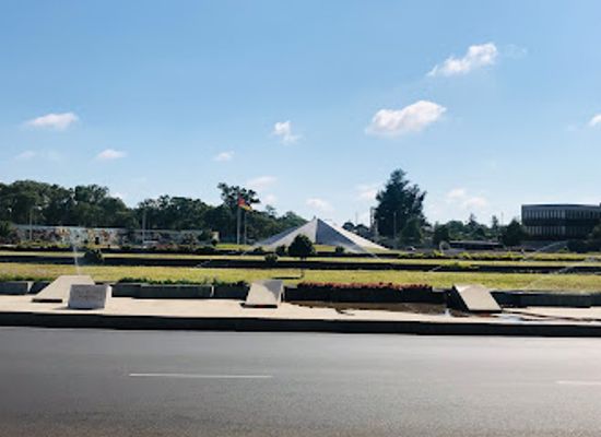 mozambique/maputo-province/landmark/praca-dos-herois-mocambicanos