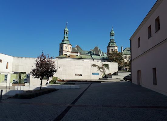 poland/kielce/landmark/instytut-dizajnu-w-kielcach