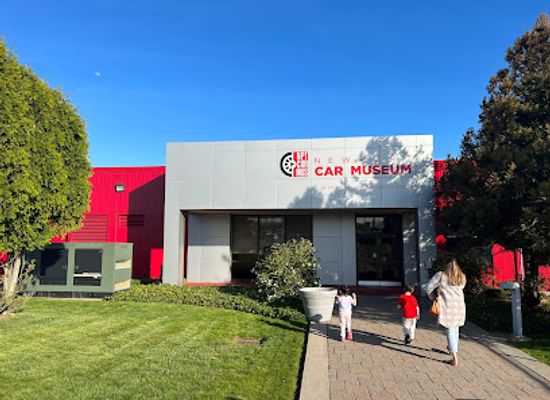 rhode-island/east-bay/landmark/newport-car-museum
