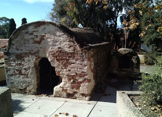 california/ventura-county/landmark/albinger-archaeological-museum
