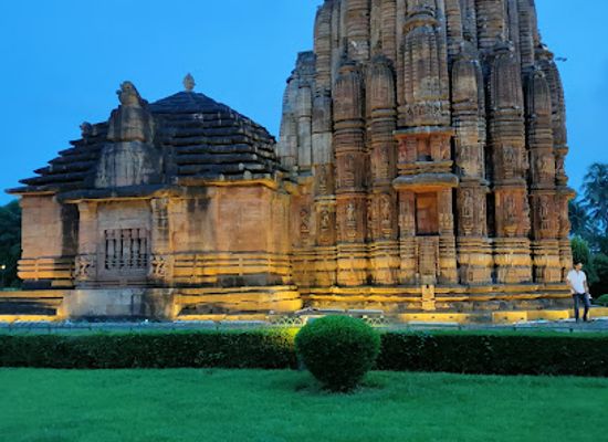 india/eastern-india/landmark/rajarani-temple-bhubaneswar