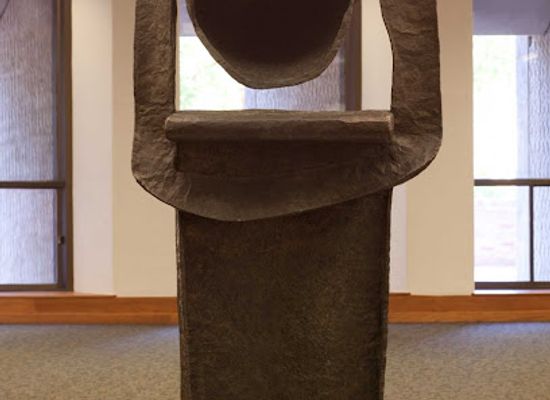 texas/austin/the-domain/landmark/seymour-lipton-catacombs-sculpture-ut-landmarks