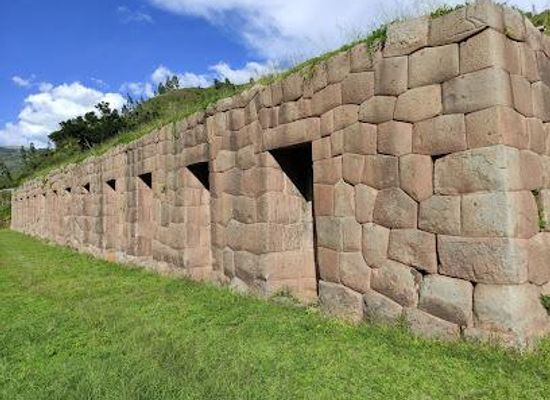peru/apurimac/landmark/tarawasi