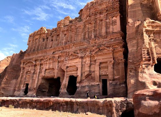 jordan/burial-mounds/landmark/al-siq
