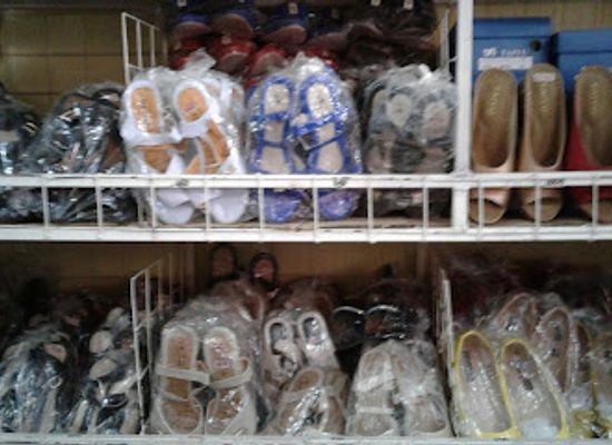 kenya/nakuru/landmark/gikomba-market
