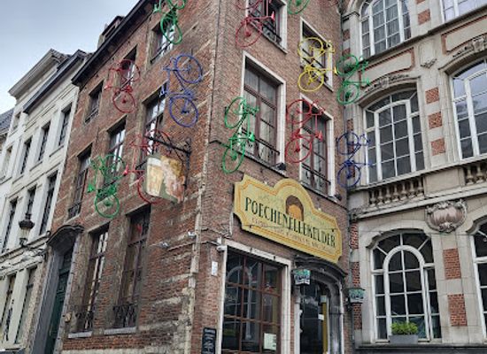 belgium/limburg/landmark/manneken-pis