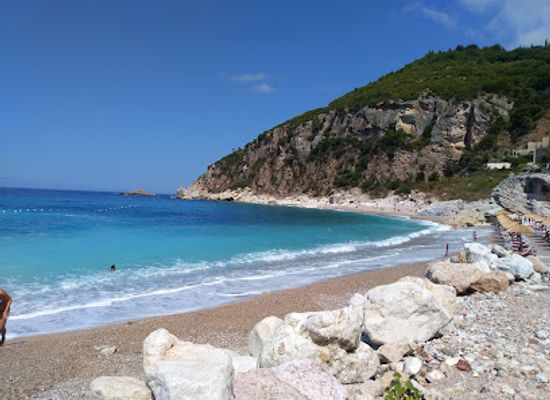 montenegro/budva-riviera/landmark/perazica-do-beach