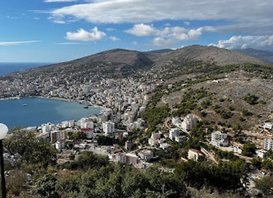albania/saranda/landmark/lekursi-castle-restaurant