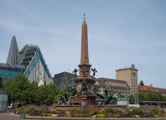 germany/leipzig/landmark/bronze-der-universitatskirche-st-pauli