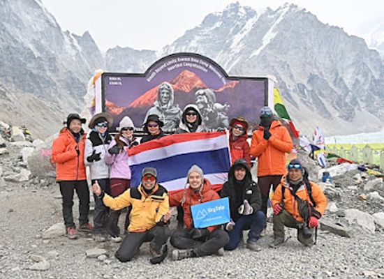 nepal/everest-base-camp/landmark/everest-basecamp-sign