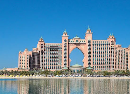united-arab-emirates/dubai/palm-jumeirah/landmark/the-pointe-palm-jumeirah-fountain-walk-north
