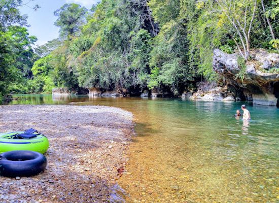 belize/mountain-pine-ridge/landmark/caves-branch-outpost
