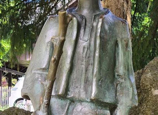 austria/carinthia/landmark/statue-of-kekec