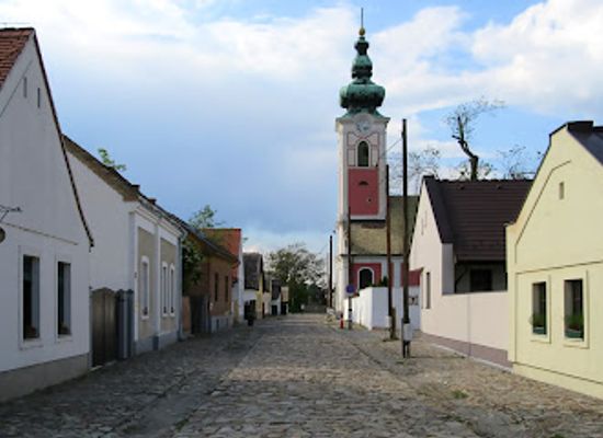 hungary/szekesfehervar/landmark/szekesfehervari-palotavarosi-skanzen